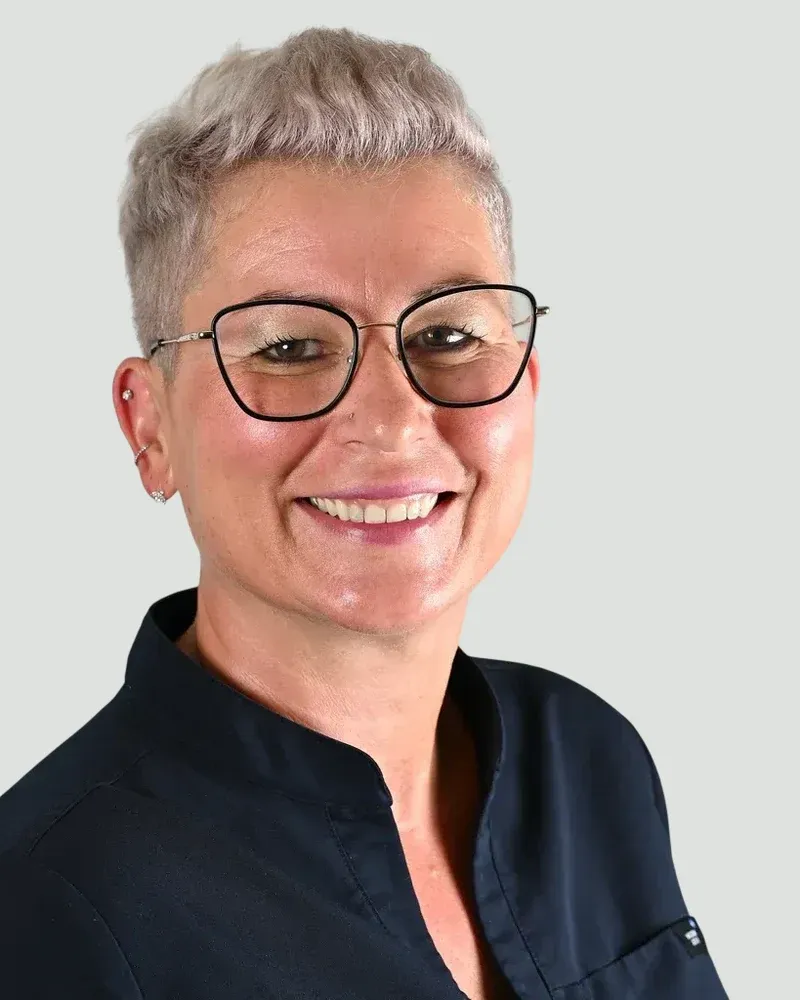 Antje Hehne, Dentalassistentin – Zahnarztpraxis Freienstein